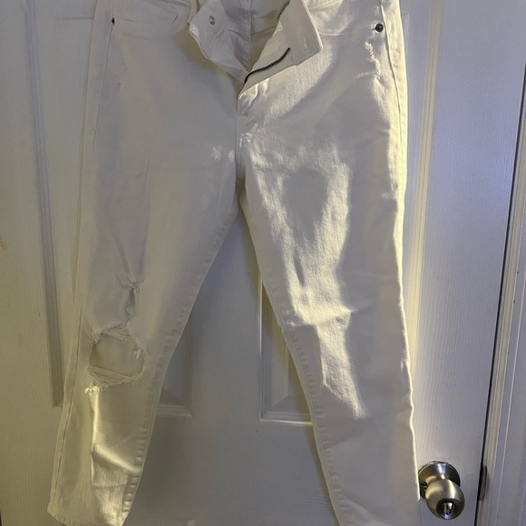 White A&F Jeans - Picture 2 of 5